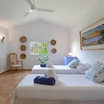 Almijan Alegria بيت للعطل إِستيبونا